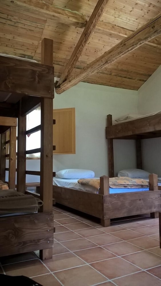 Shared Dormitory, Mixed Dorm