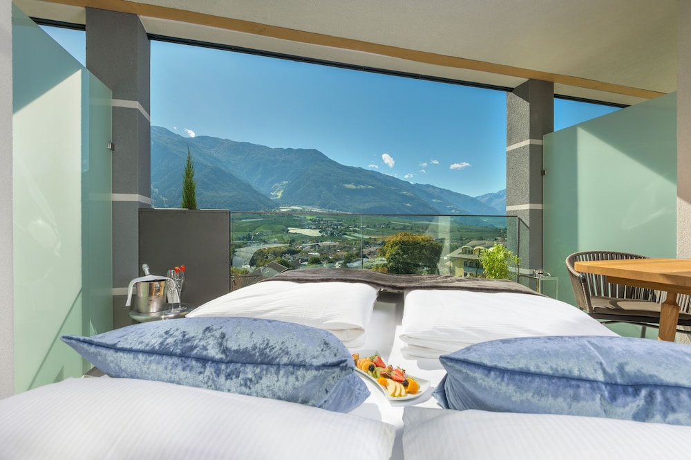 Romantic Suite, Mountain View photo 3