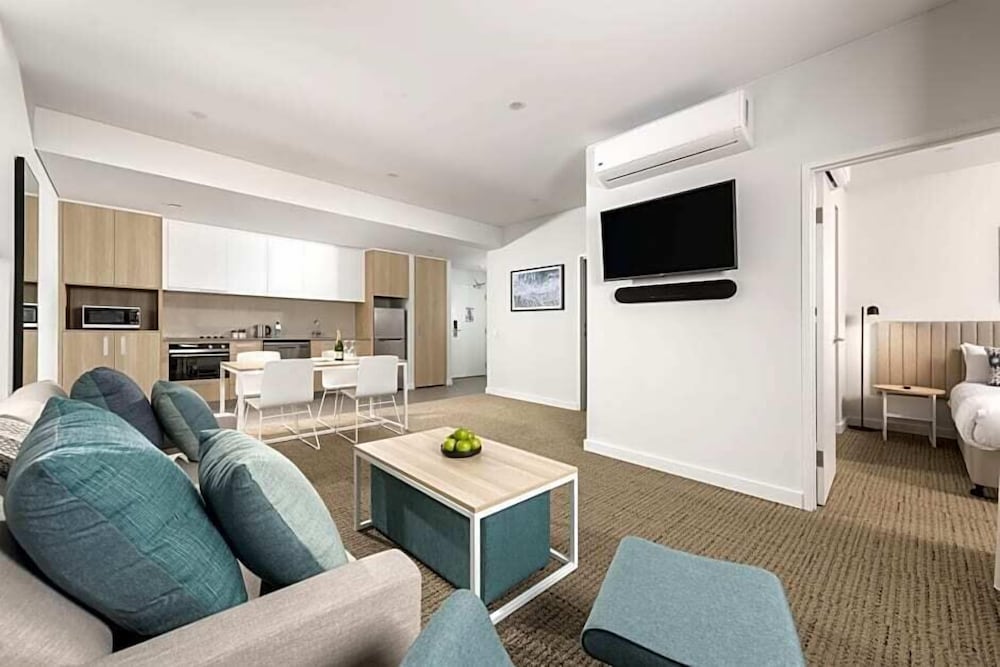 Deluxe Apartment (1 King Bed or 2 Single Beds)