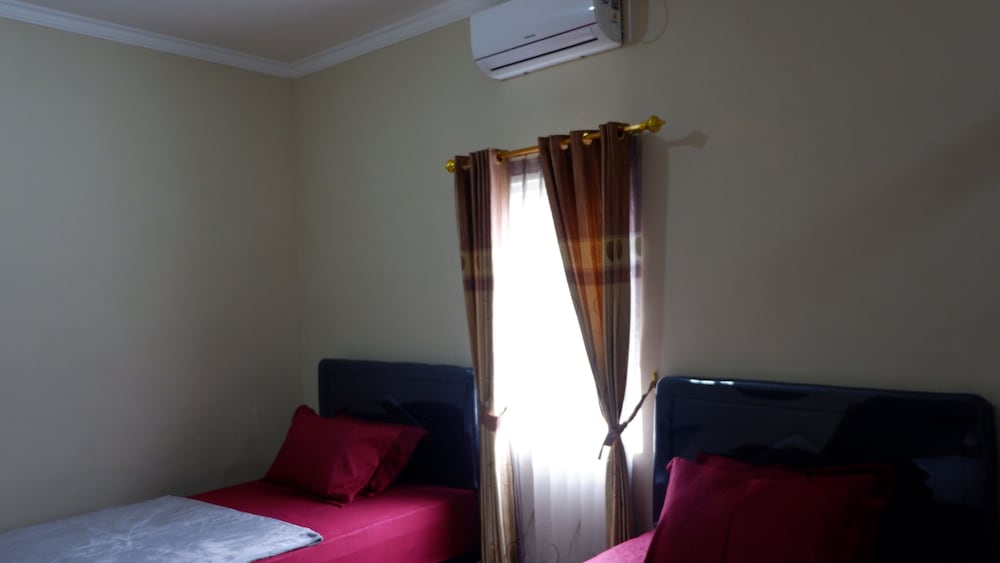 Deluxe Twin Room - Photo 2