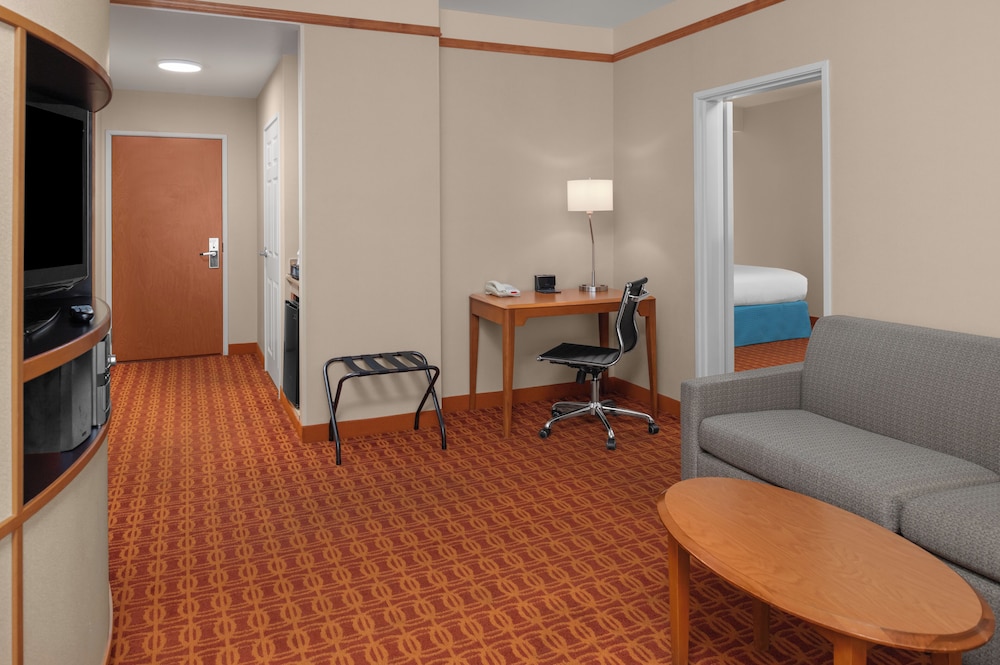 Junior Suite, 1 Bedroom - Photo 3