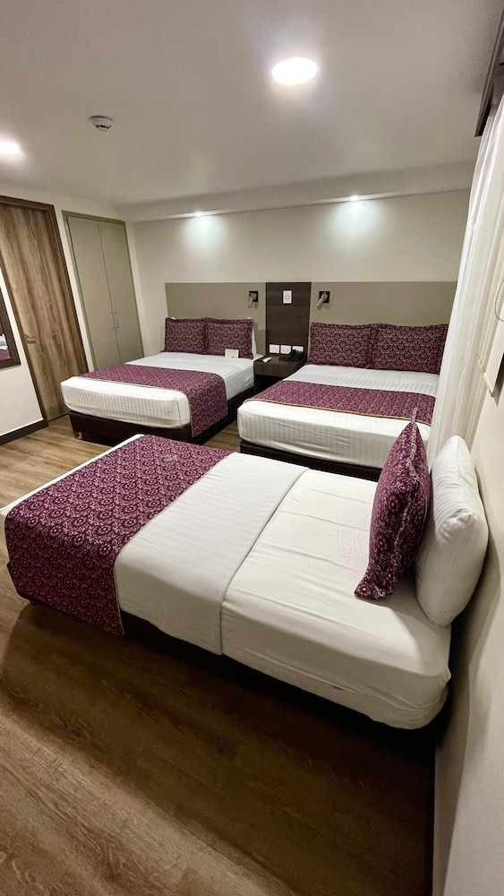 Superior Quadruple Room photo 2