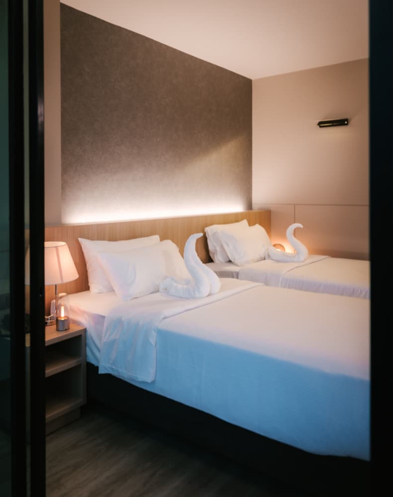 Standard Room, 2 Twin Beds photo 2
