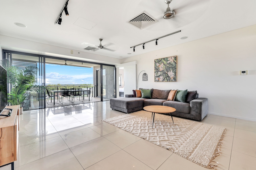 Premium Apartment, 3 Bedrooms, Ocean View photo 1