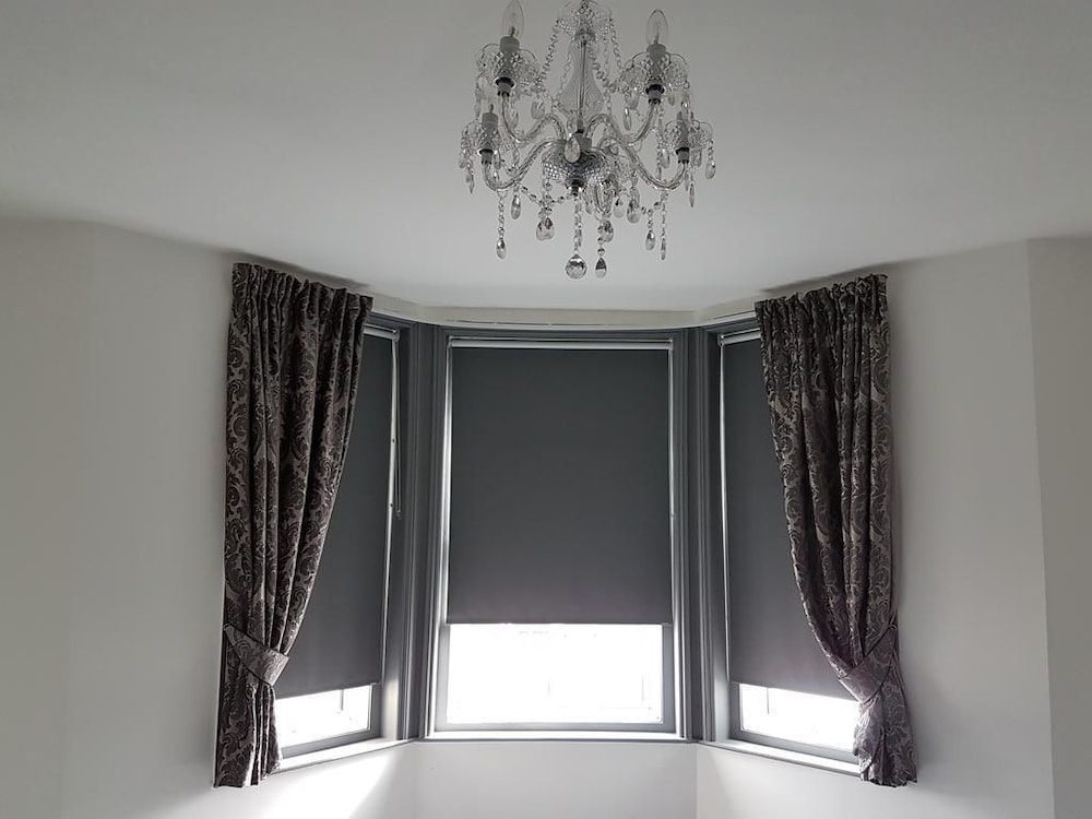 Family Room, Ensuite photo 2