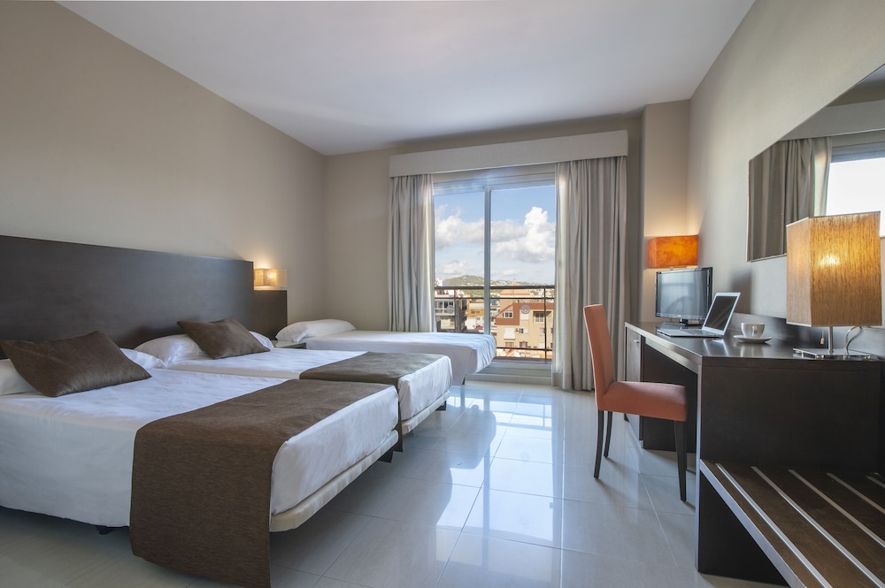 Double Room, Balcony (+ extra bed) - Photo 4