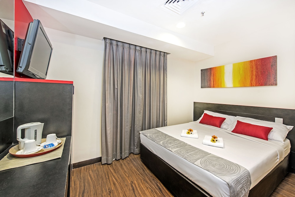 Superior Room, 1 Queen Bed photo 1