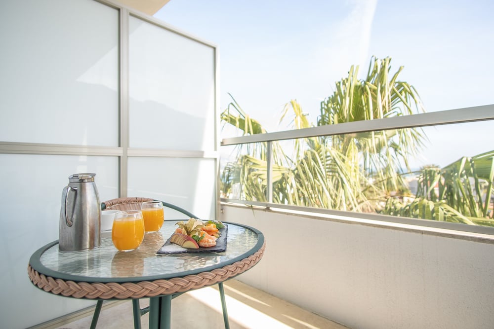 Royal Room, Terrace, Sea View
