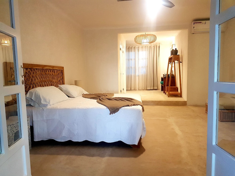 Ocean Front Suite