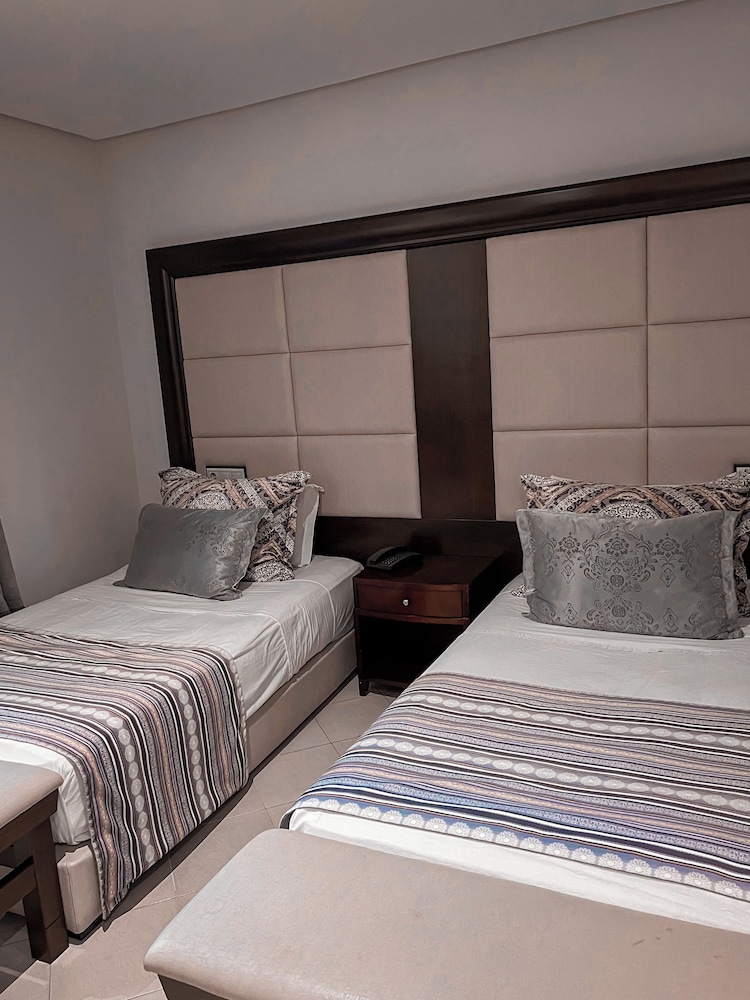 Twin Room, 2 Twin Beds, Non Smoking photo 1