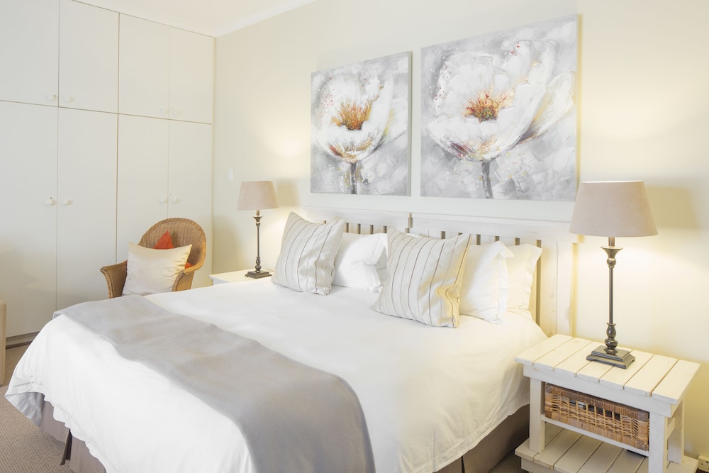 Hawaii Room photo 1