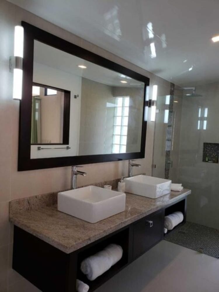 Deluxe Bungalow, 1 King Bed, Non Smoking, Lake View