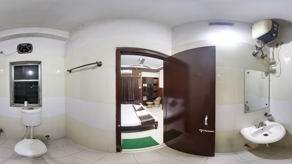 Deluxe Room - Photo 4