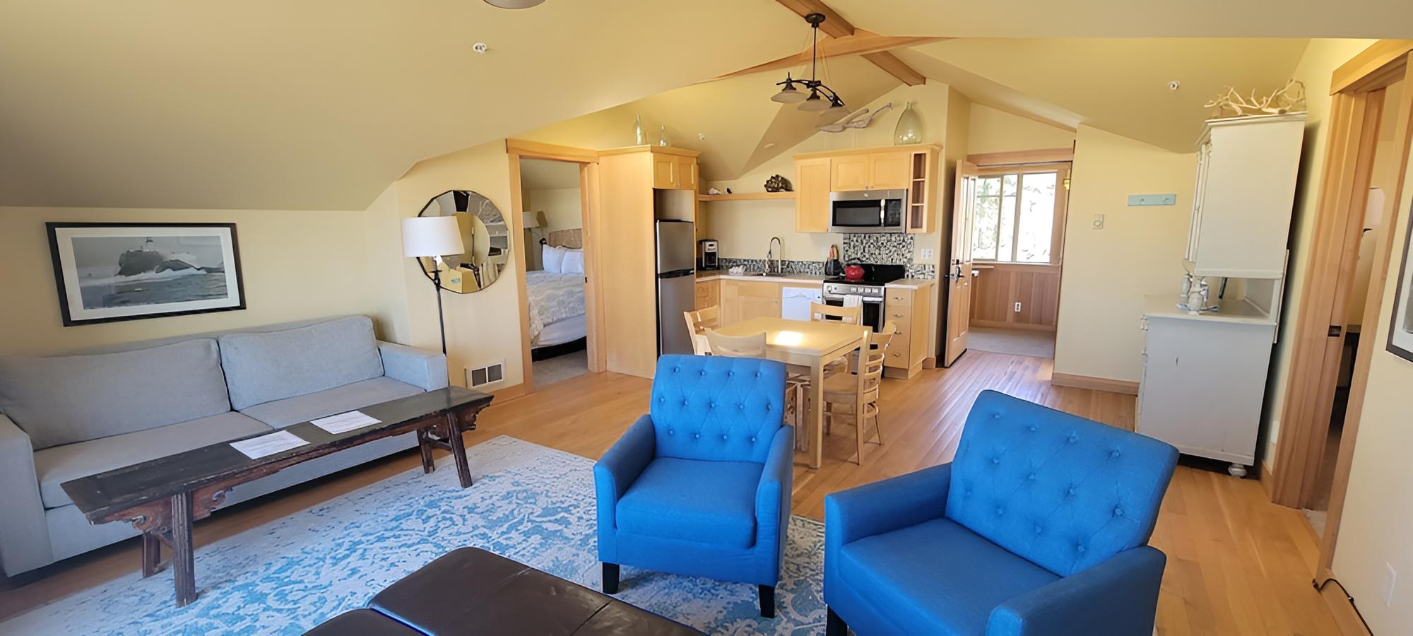 Eagle’s Nest Suite – Third Floor Ocean Front View photo 1