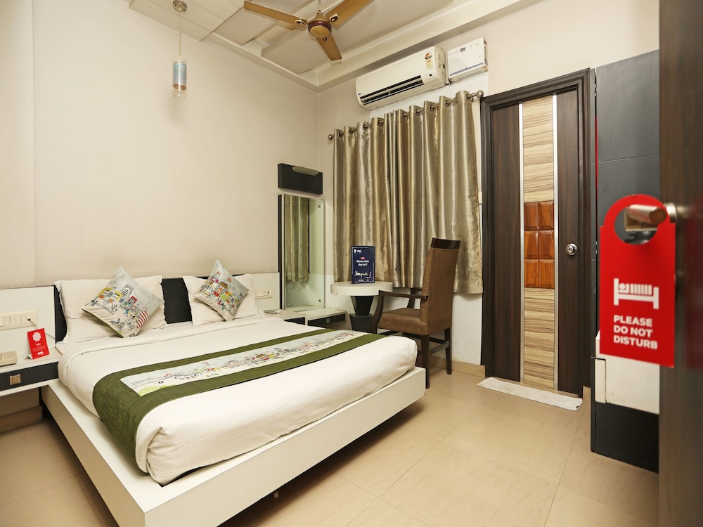 Deluxe Double or Twin Room, 1 Queen Bed photo 3
