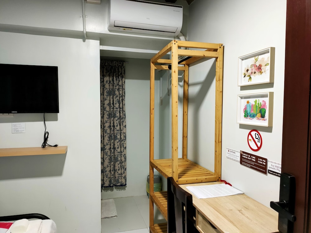 Basic Single Room - Photo 1
