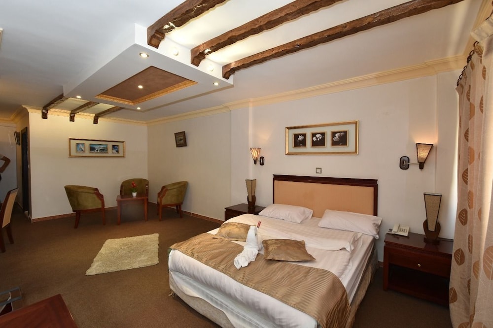 Deluxe Twin Room, Smoking, City View photo 1