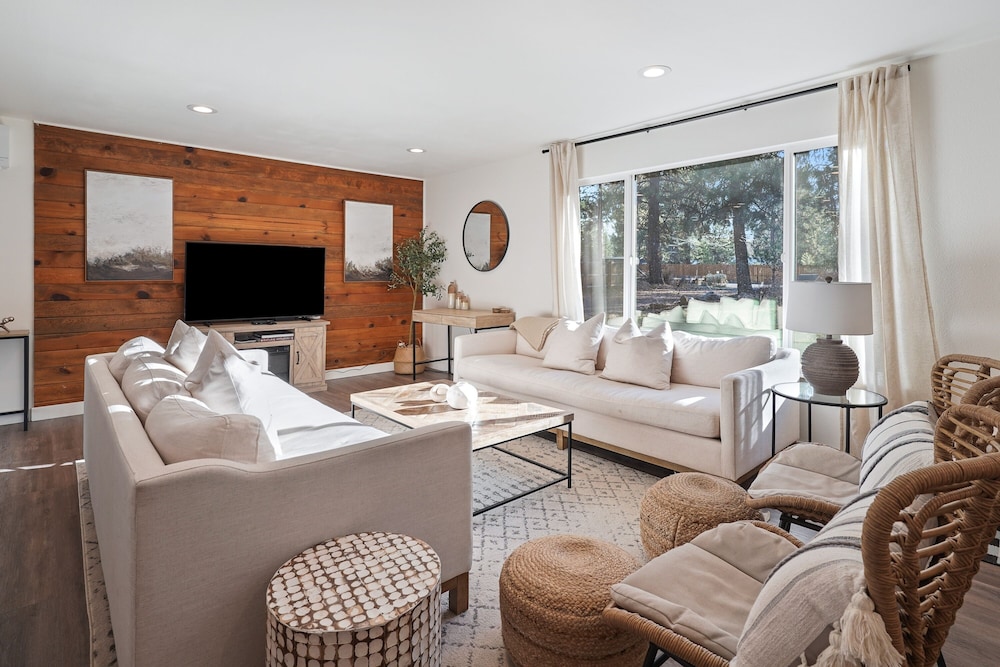 House, 2 Bedrooms