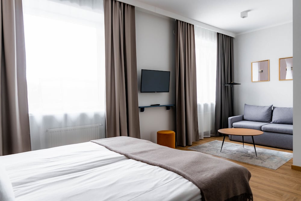Deluxe Double or Twin Room - Photo 2