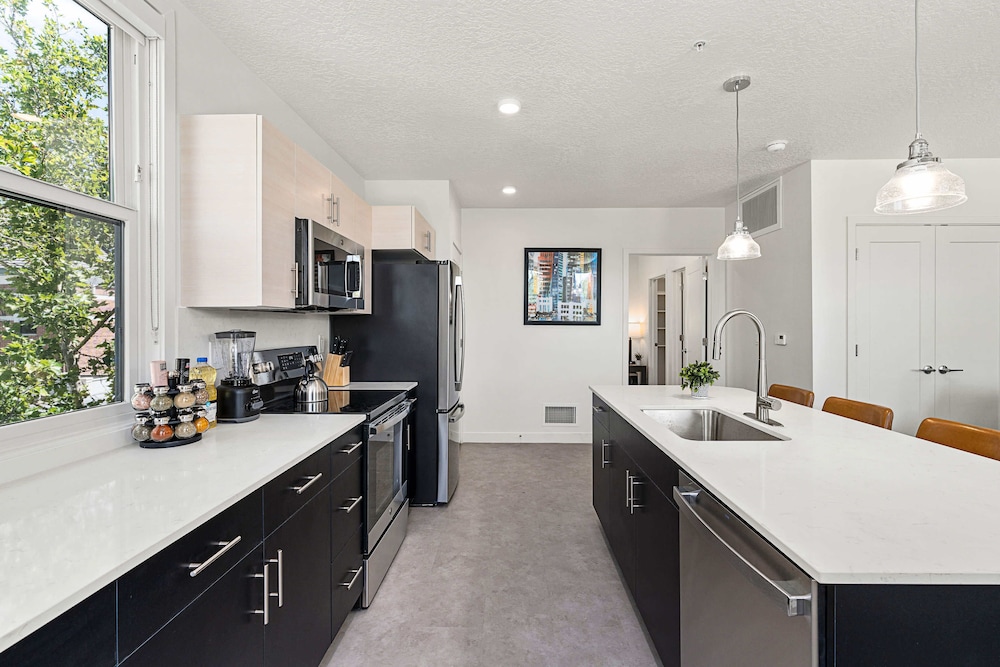 Luxury Apartment photo 2