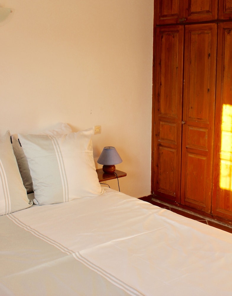 Large 5 Bedroom Villa with sea view photo 1