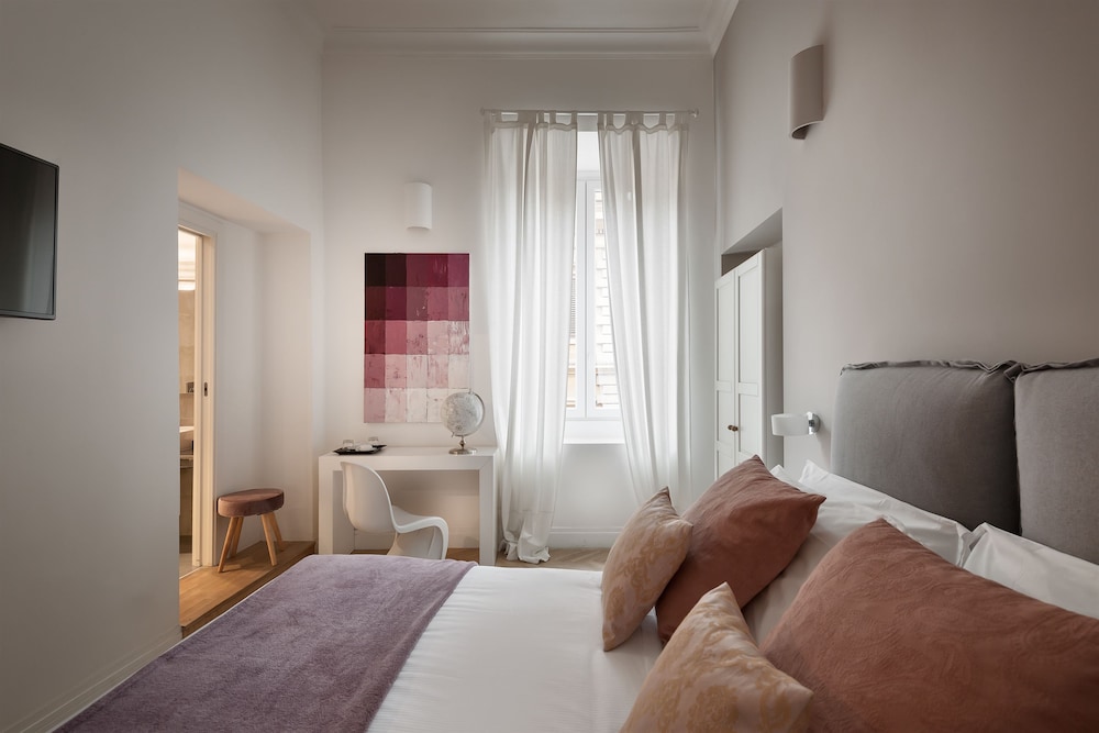 Standard Double Room, City View photo 2