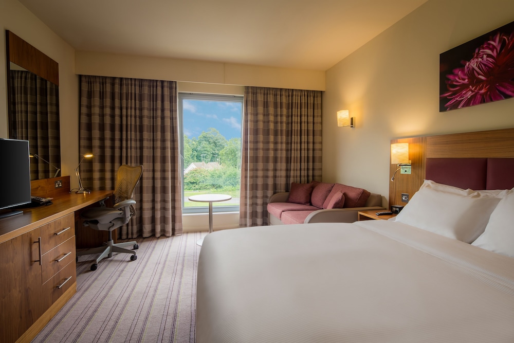 Standard Room, 1 Queen Bed - Photo 3