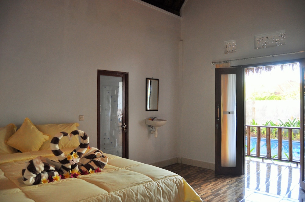 Deluxe Bungalow, 1 Double Bed, Pool View