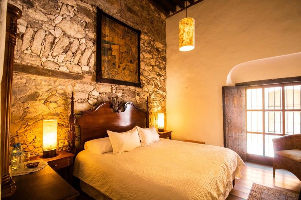 Suite Junior, 1 King bed, No smoking VI