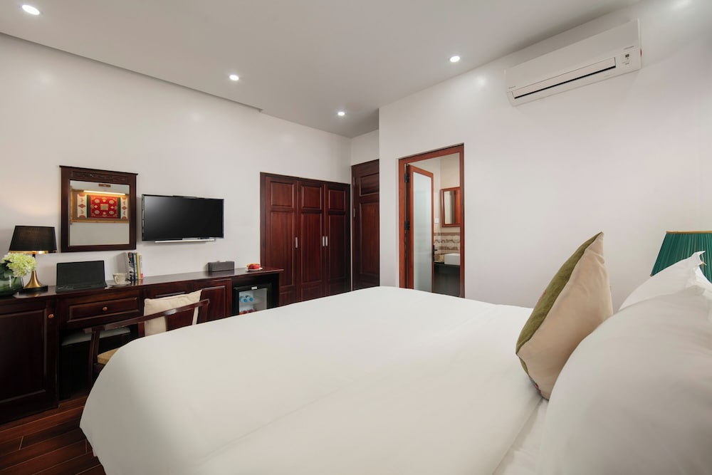 Standard Double Room photo 3