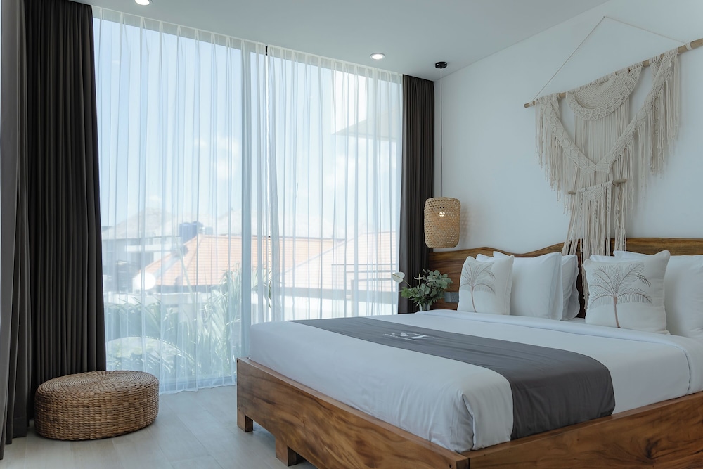 Deluxe Room - Photo 1