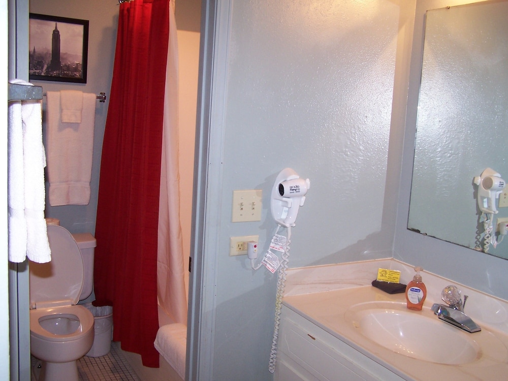 Family Room, 2 Queen Beds photo 3