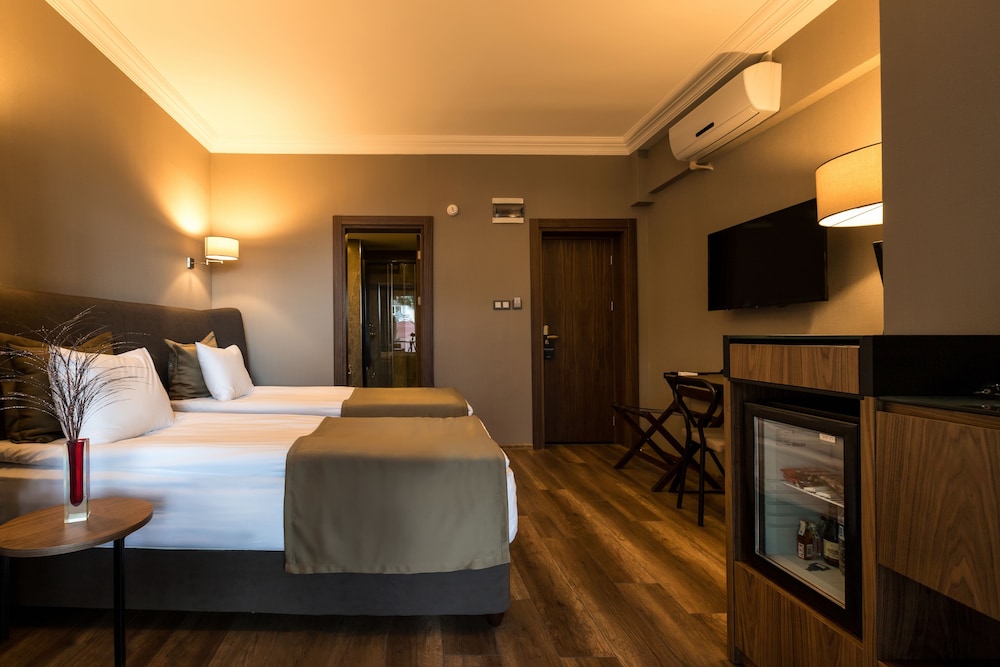 Standard Twin Room, Sea View photo 1