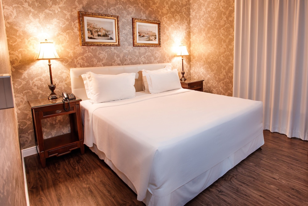 Premium Room - Photo 1