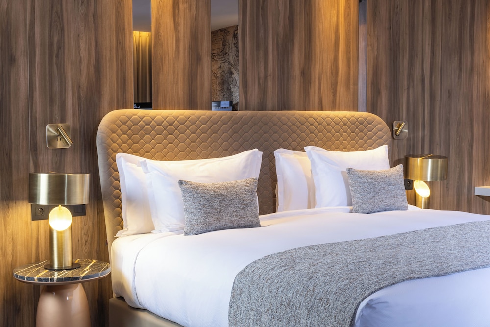 Deluxe Room, 1 King Bed, Terrace