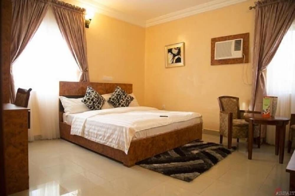 Imperial Room photo 2