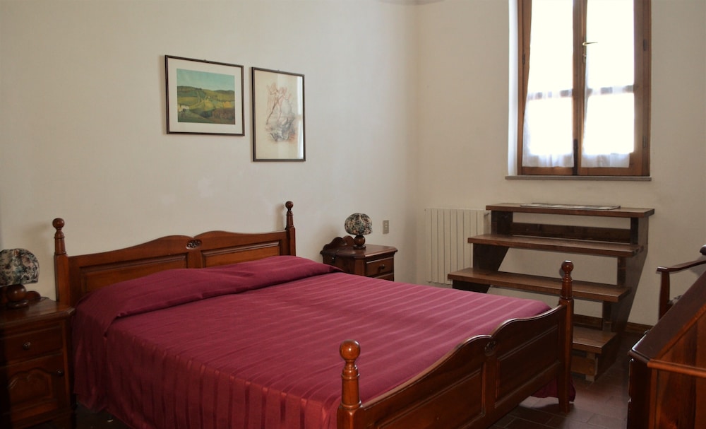 Classic Apartment, 1 Double Bed, Hill View (#7)