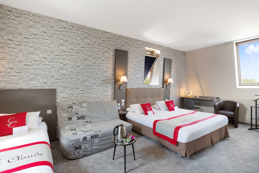 Family Room, Multiple Beds, Non Smoking - Photo 2