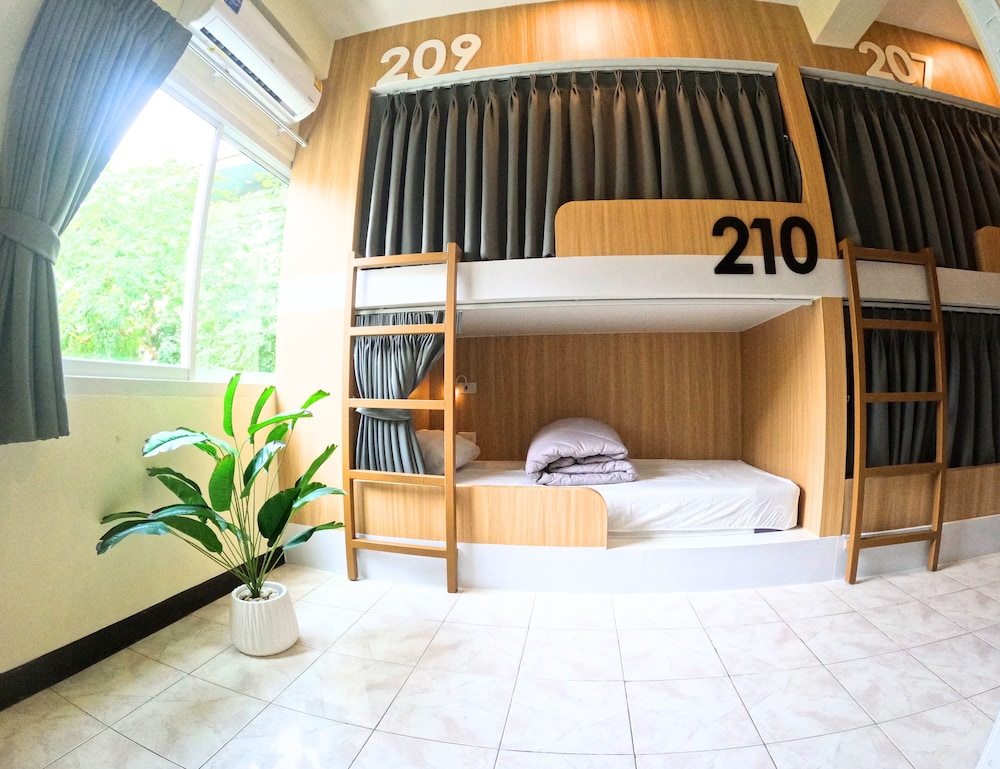 Mixed 4 beds Dormitory 1 photo 1