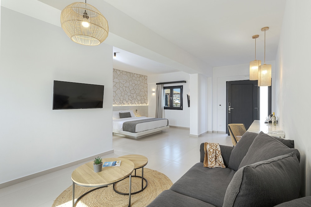 Executive Room, Pool View