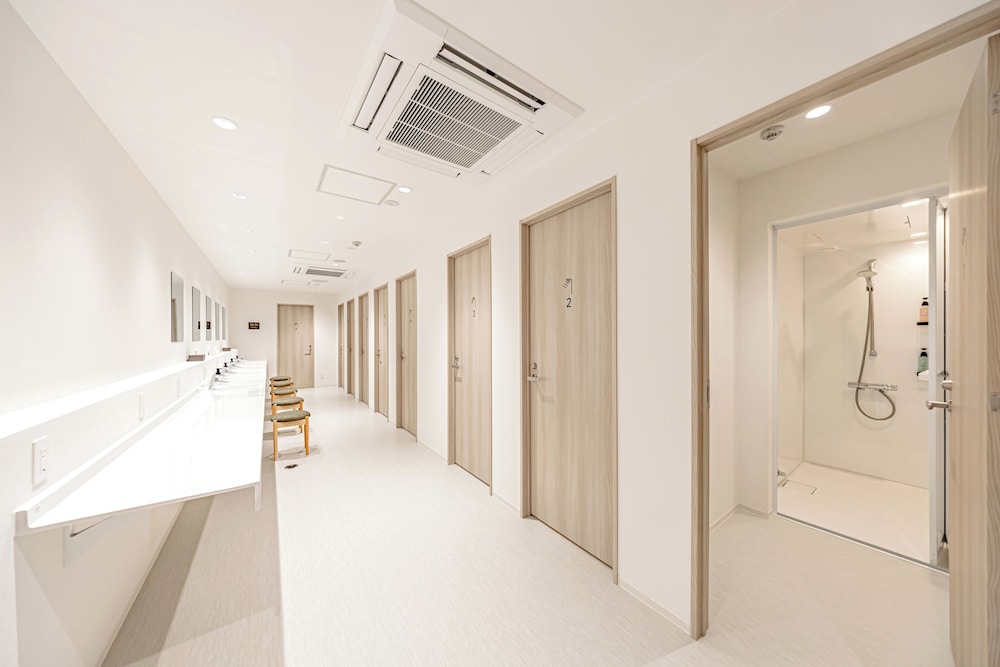 Private Group Room for 1-3 with Shared Shower room, Non Smoking (Double Bed + Sofa)