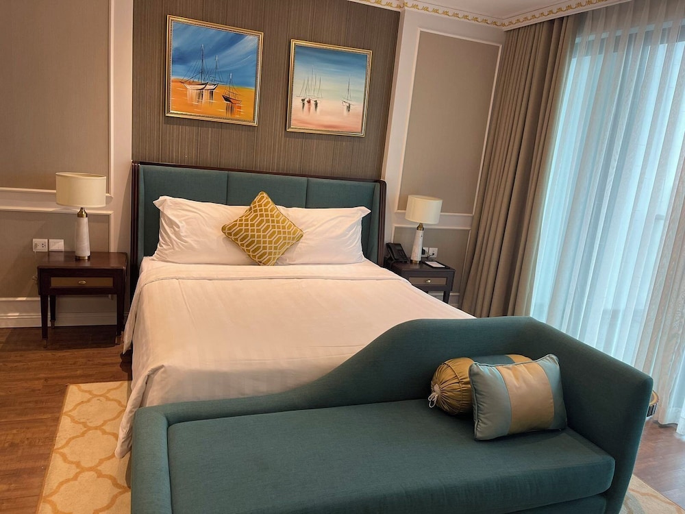 Club Room, Bay View - Photo 4