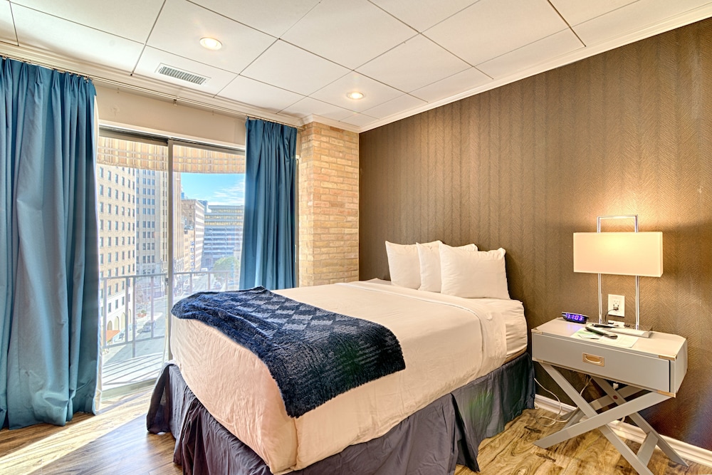 Apartment Suite - Photo 6