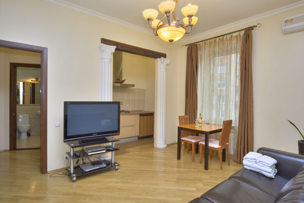 Family Apartment, 1 Bedroom, Kitchen