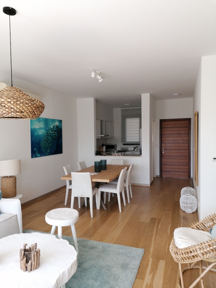 Luxury Apartment, 3 Bedrooms, Balcony photo 3