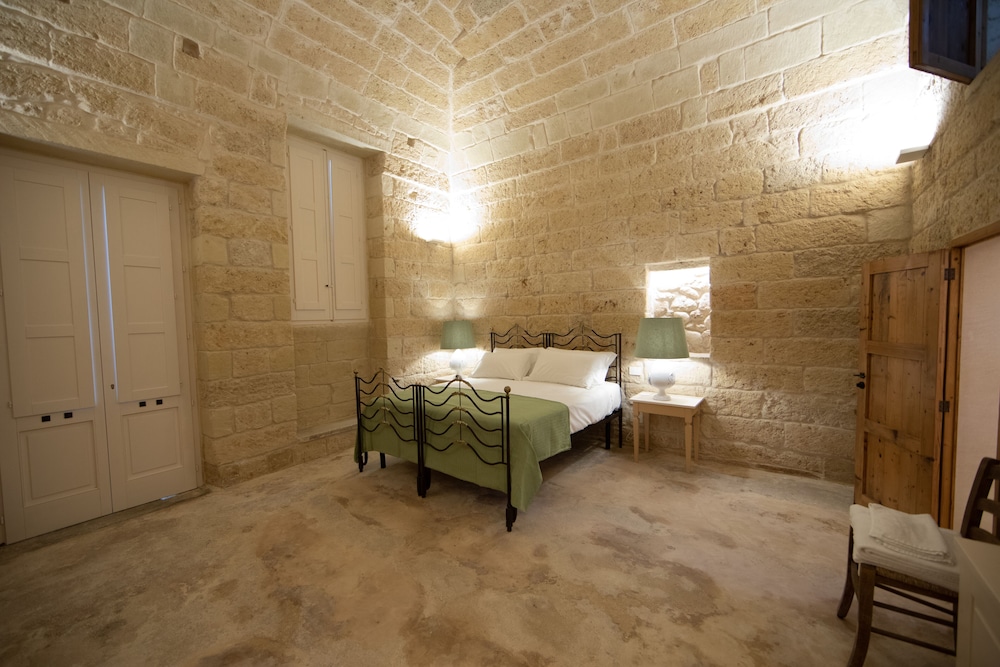 Suite - Photo 6