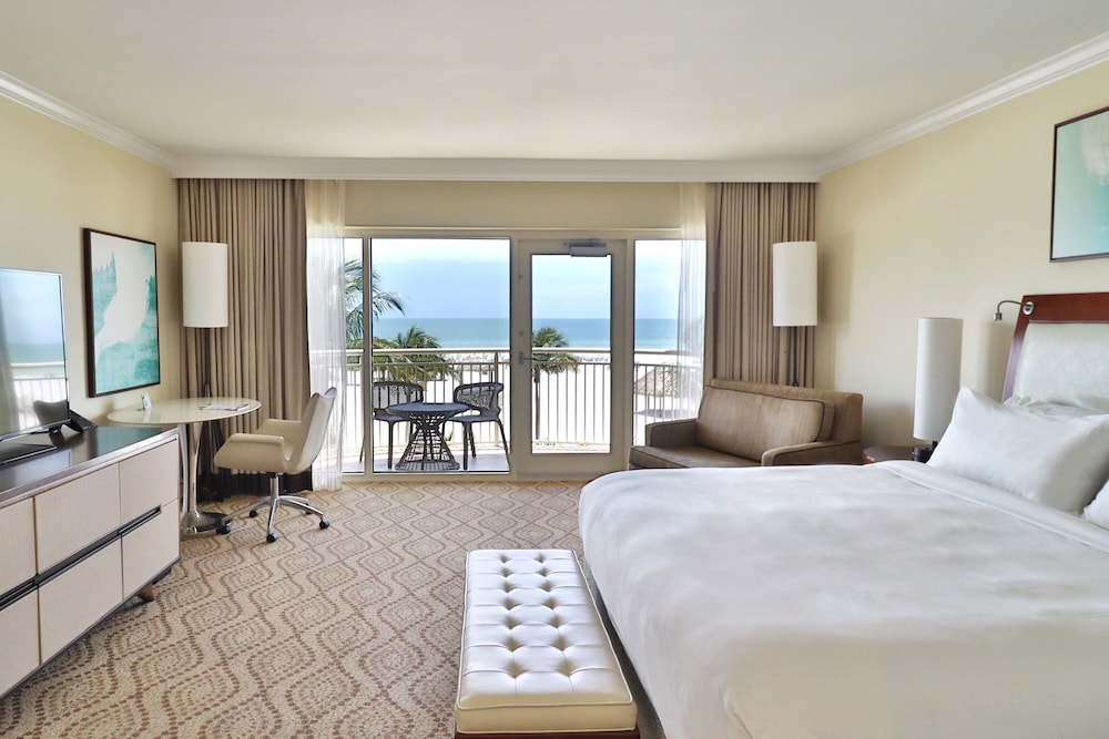 Gulf Front View, Guest room, 1 King, Balcony photo 1