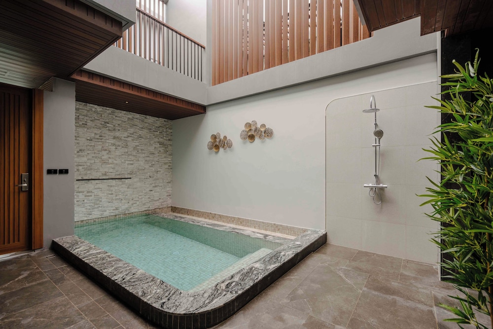 Private Pool Villa with Onsen - Photo 17