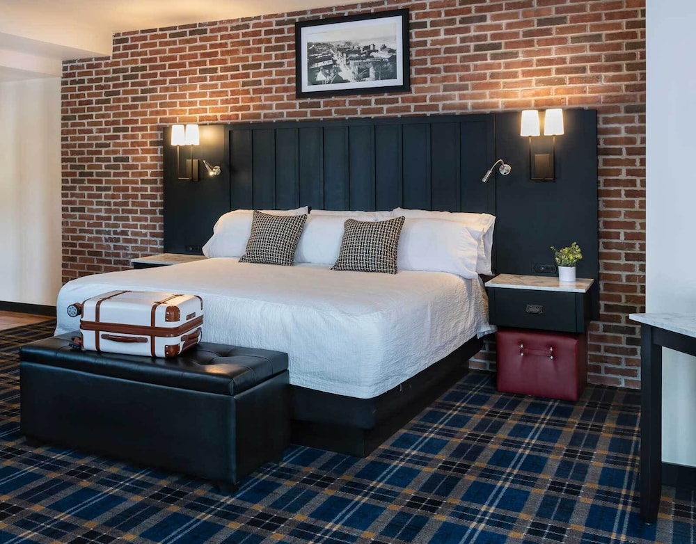Tower Suite photo 2
