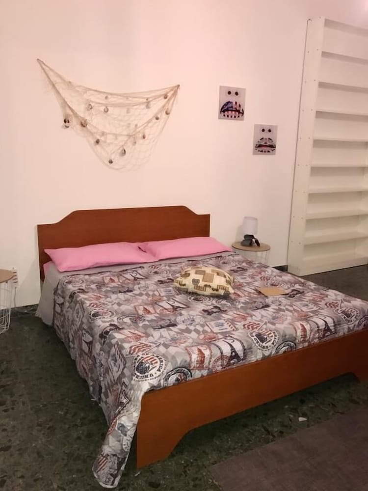 Standard Double Room, Shared Bathroom